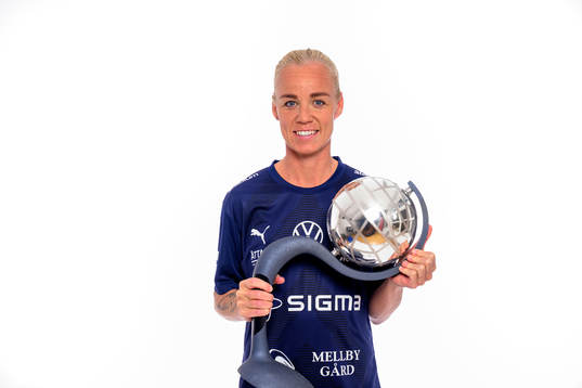 Carloline Seger