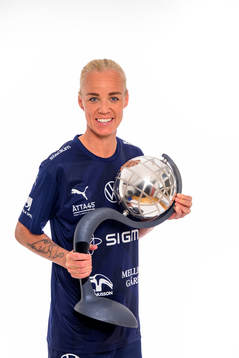 Carloline Seger