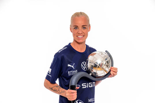 Carloline Seger