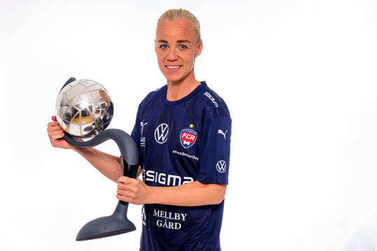 Carloline Seger