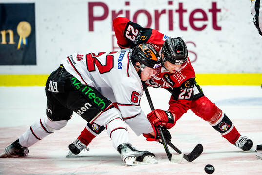 Örebros Robert Leino mot Malmö Redhawks Christoffer