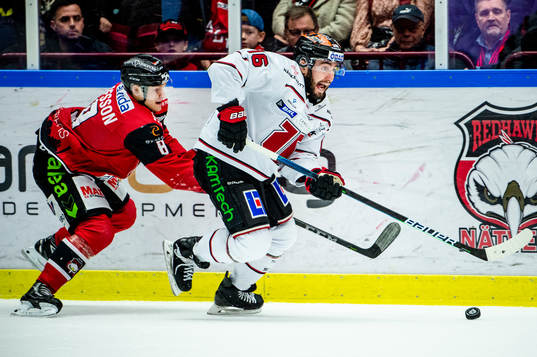 Örebros Daniel Audette mot Malmö Redhawks Johan Olofsson