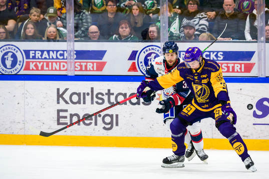 Linköpings Markus Modigs och Färjestads Albert Johansson