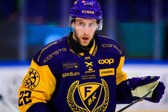 Färjestads Per Åslund deppar