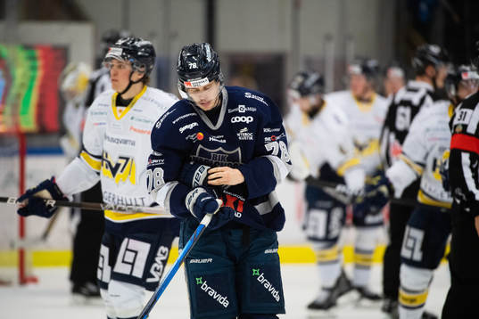 Karlskogas Karl Jonsson deppar