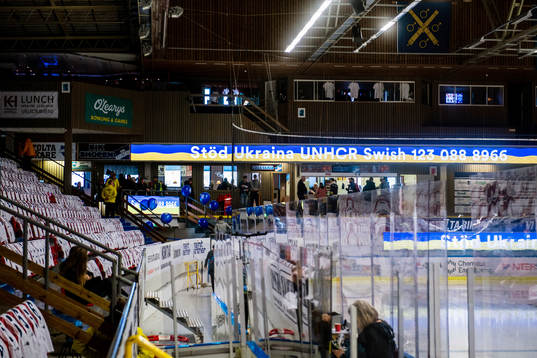 under ishockeymatchen i Hockeyallsvenskan mellan Karlskoga