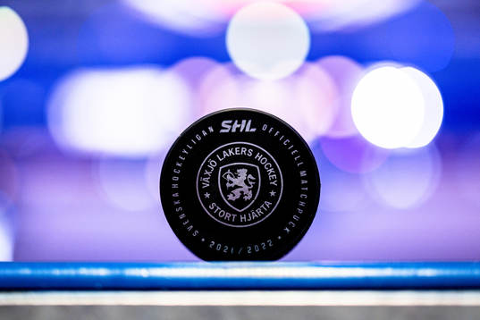 Matchpuck före ishockeymatchen i SHL mellan Växjö och