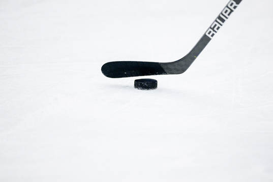 Klubba och puck