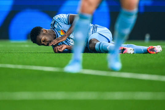 Djurgårdens Joel Asoro har ont