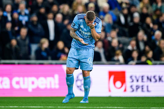 Djurgårdens Victor Edvardsen har ont