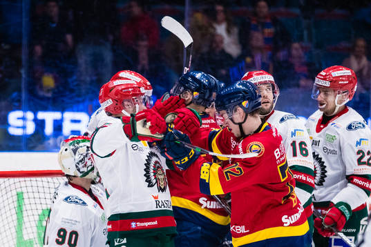 Frölundas Patrik Carlsson och Djurgårdens William Eklund