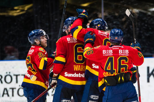 Djurgårdens Rhett Rakhshani jublar