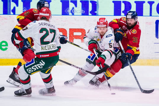 Frölundas Mats Rosseli Olsen och Djurgårdens Dick Axelsson