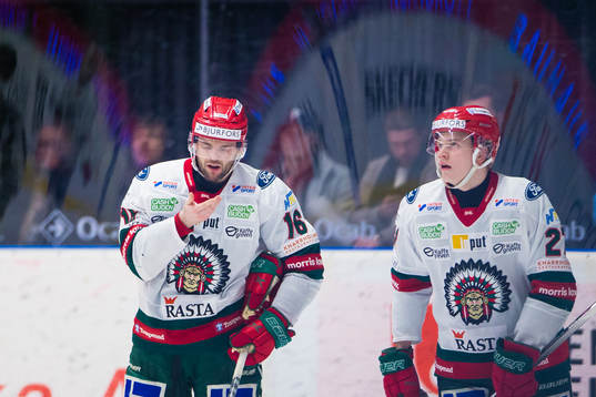 Frölundas Stefan Elliot och Linus Nässén deppar