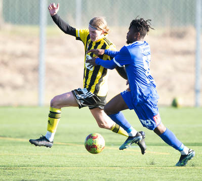 IFK Hässleholms Teo Helm i träningsmatchen mellan IFK