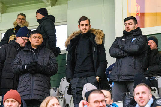 Malmö FFs Adi Nalic på läktaren