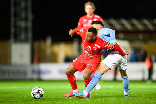 Värnamos Abdussalam Magashy och Malmö FFs Erdal Rakip