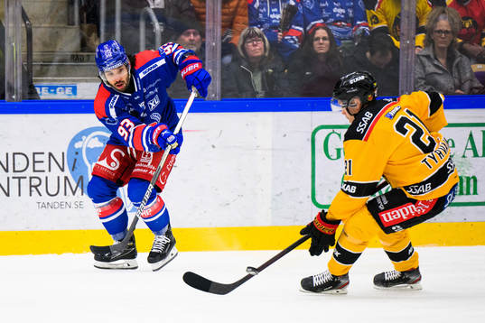 Oskarshamns Cameron Brace och Luleås Juhani Tyrväinen