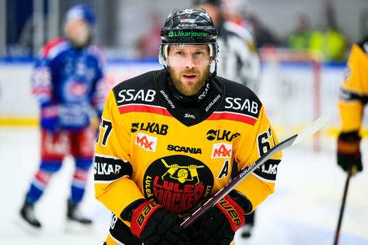 Luleås Linus Omark jublar