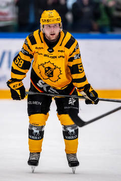 Skellefteås Oskar Nilsson  deppar