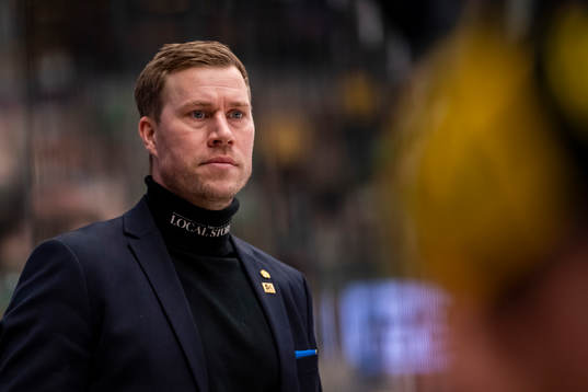 Skellefteås assisterande Andreas Falk