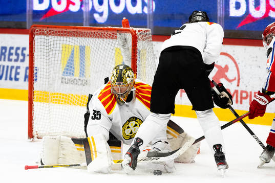 Brynäs målvakt Veini Vehviläinen