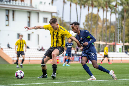 Bläddra bland fler bilder av Football, Friendly match, Helsingborg - Honka 