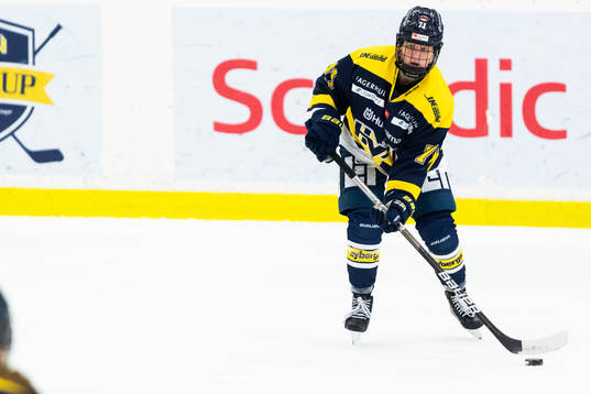 s Nicoline Jensen