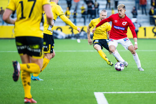 Elfsborgs Johan Larsson och Degerfors Diego Campos