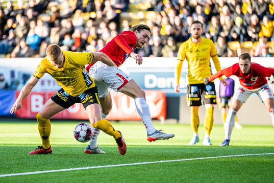 Elfsborgs Per Frick och Degerfors Adam Carlén