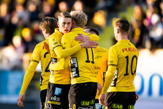 Elfsborgs Alexander Bernhardsson jublar