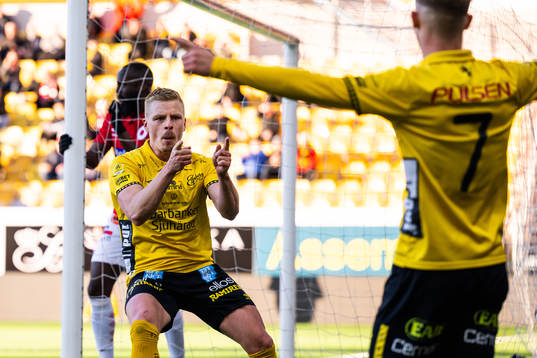 Elfsborgs Per Frick jublar