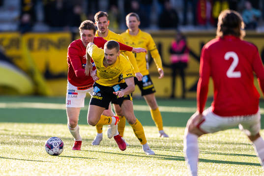 Degerfors Adam Carlén och Elfsborgs Gustav Henriksson