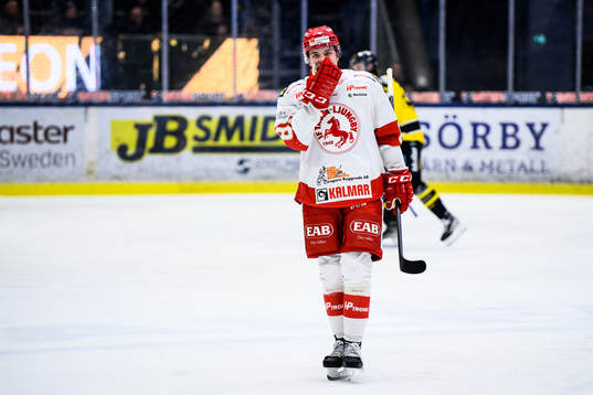 Troja/Ljungbys Oscar Eriksson deppar