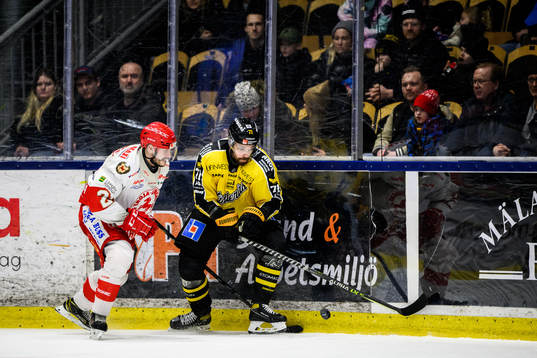 Troja/Ljungbys Karl Olofsson och Västerås Sviatoslav