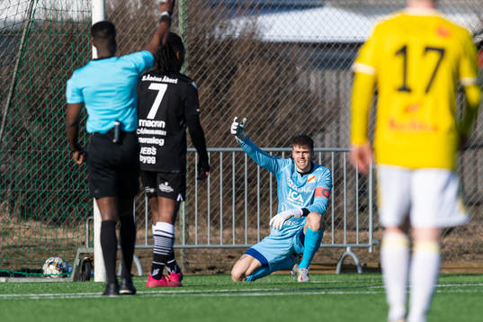 Ytterhogdals målvakt Henrik Regitnig