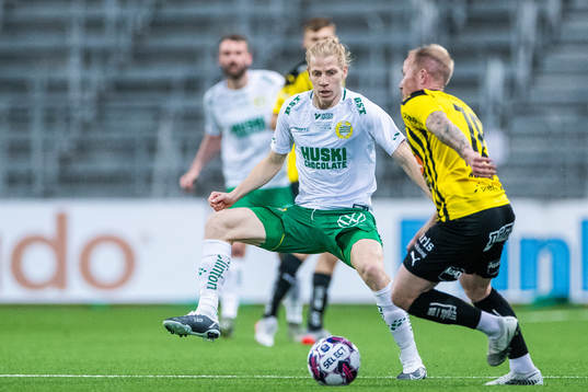 Hammarbys Gustav Ludwigson och Häckens Mikkel Rygaard