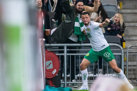 Hammarbys Astrit Selmani jublar