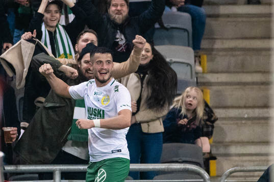 Hammarbys Astrit Selmani jublar