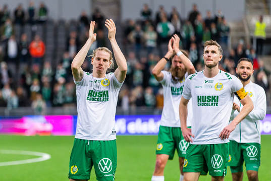 Hammarbys Gustav Ludwigson jublar