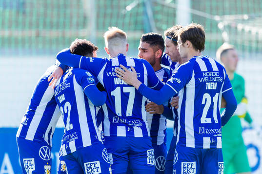 IFK Göteborgs spelare jublar