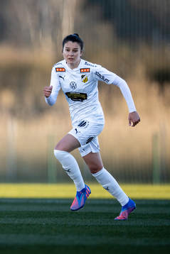 Häckens Anna Julia Csiki