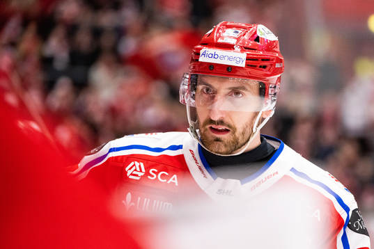 Timrås Albin Lundin jublar