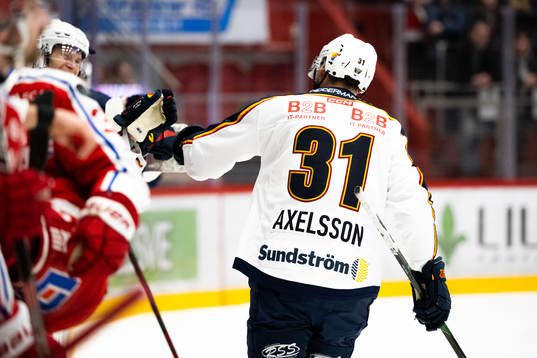 Djurgårdens Dick Axelsson jublar