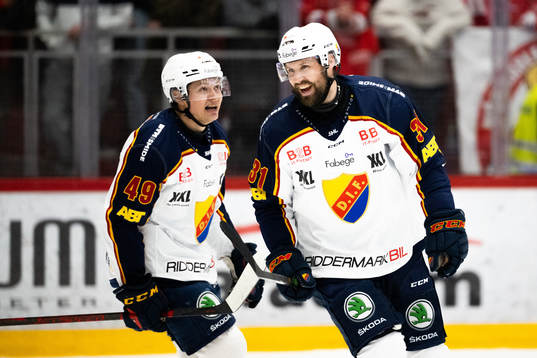 Djurgårdens Dick Axelsson jublar