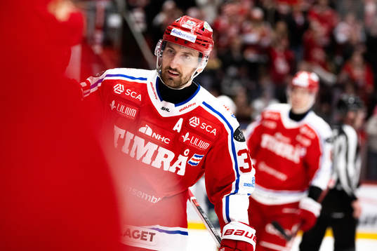 Timrås Albin Lundin jublar