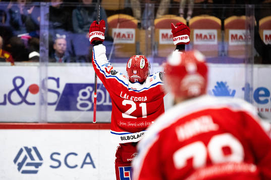 Timrås Joey LaLeggia jublar