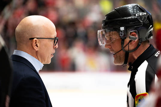 Timrås tränare Fredrik Andersson och Domare Mikael Nord