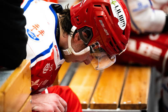 Timrås Viktor Lodin har ont