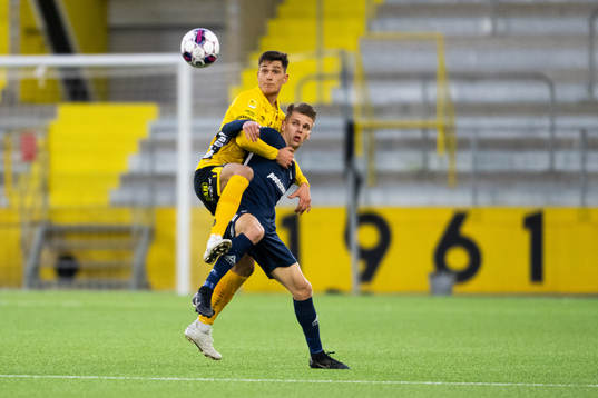Elfsborgs Amer Jusic och Utsiktens Lucas Hedlund